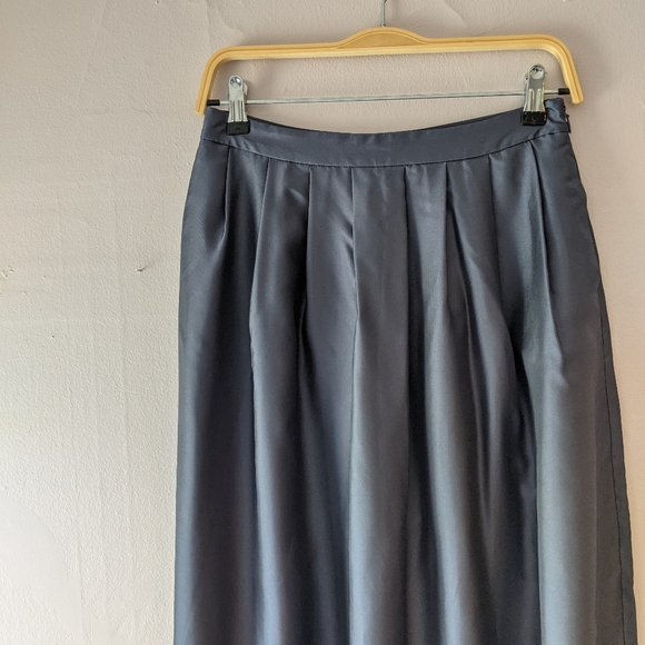 NWT Banana Republic Silk Skirt - Picture 2 of 7